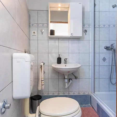 Antonija Apartment Cres